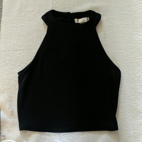 ⚡️Mandees Crop Top - Picture 1 of 3